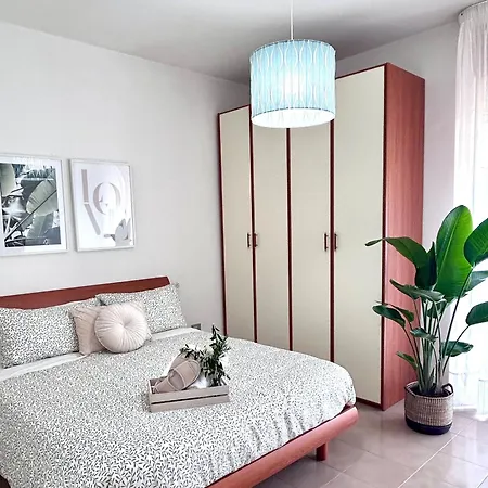 ヴィラ Tranquil Villa Retreat In Giuliano Teatino