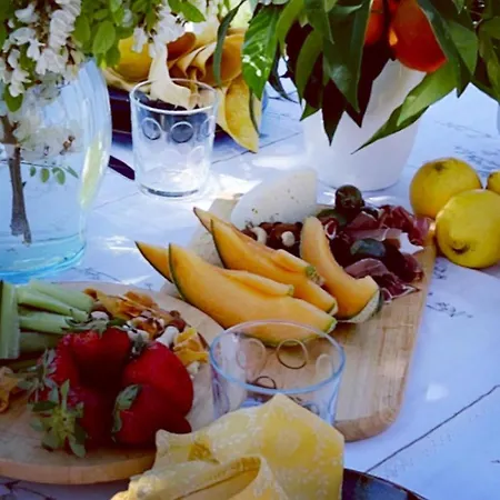 Tranquil Villa Retreat In Giuliano Teatino