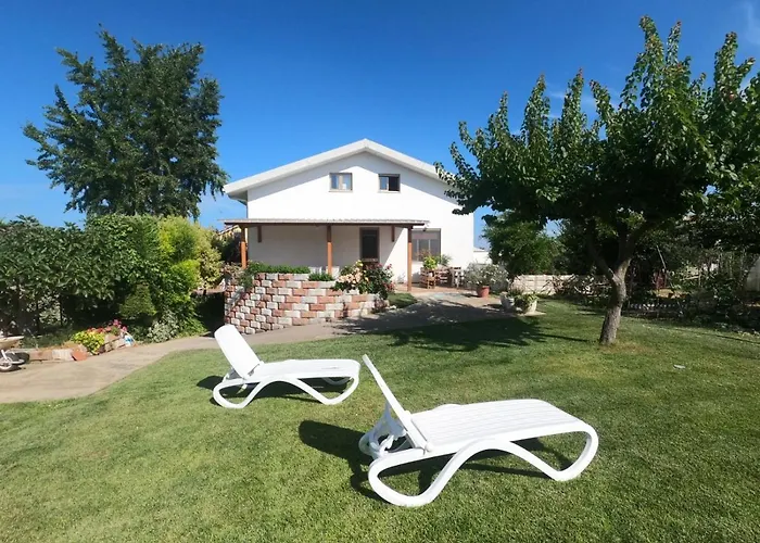 빌라 Tranquil Retreat In